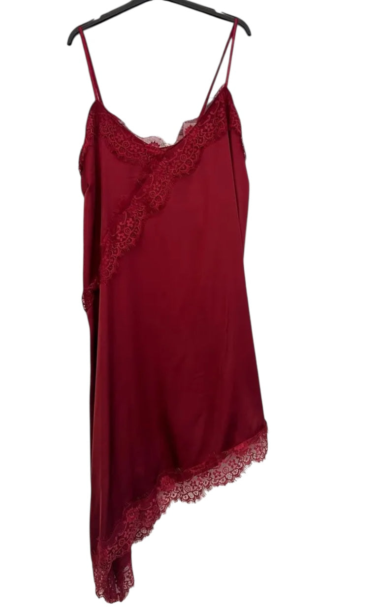 Robe dentelles      ( disponible en 2 couleurs )