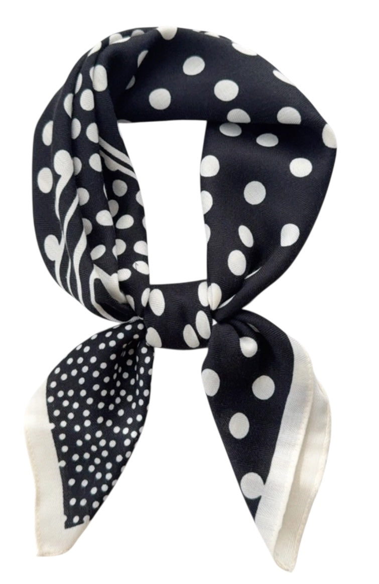 Foulard à pois